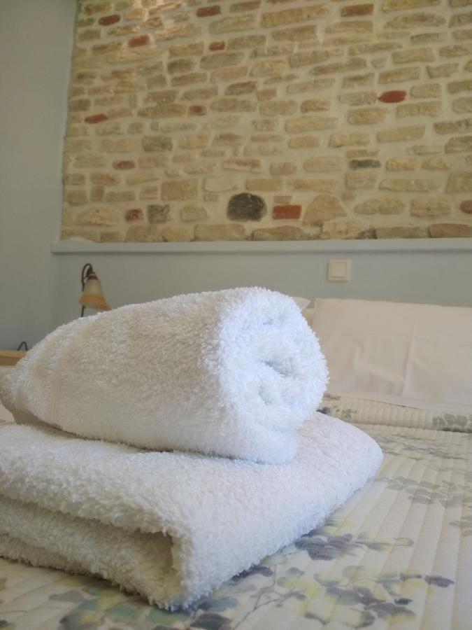 Rent Rooms Alexiou Limni  Luaran gambar